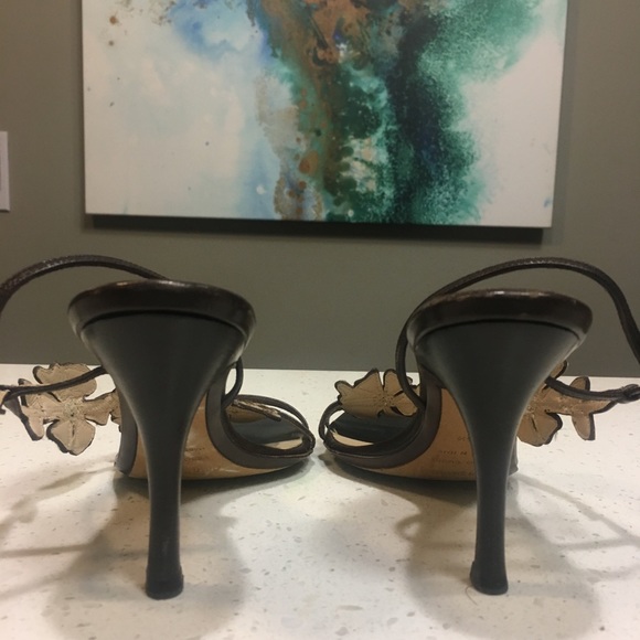 Beautiful Bruno Magli Strappy Heel Sandals - Picture 5 of 6